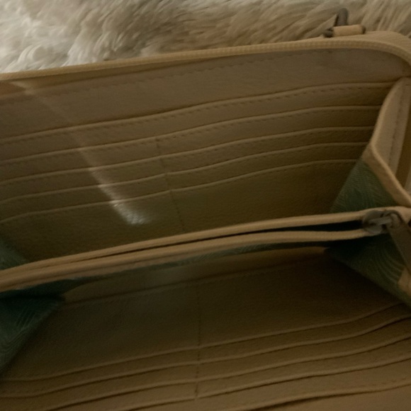 COPY - The Sak Vanilla Leather tote and Wallet - Picture 14 of 14